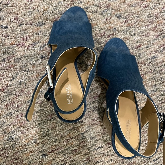 Denim heels - Picture 4 of 6
